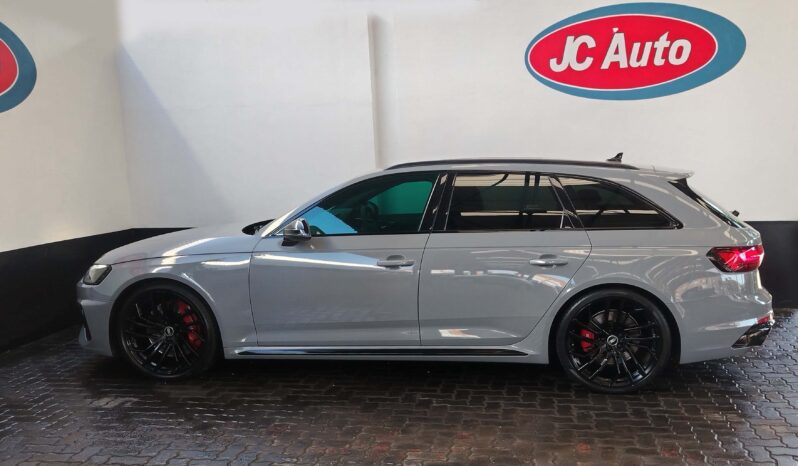 2021 AUDI RS4 AVANT QUATTRO full
