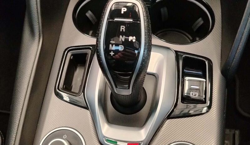 2022 ALFA GIULIA 2.0T VELOCE full